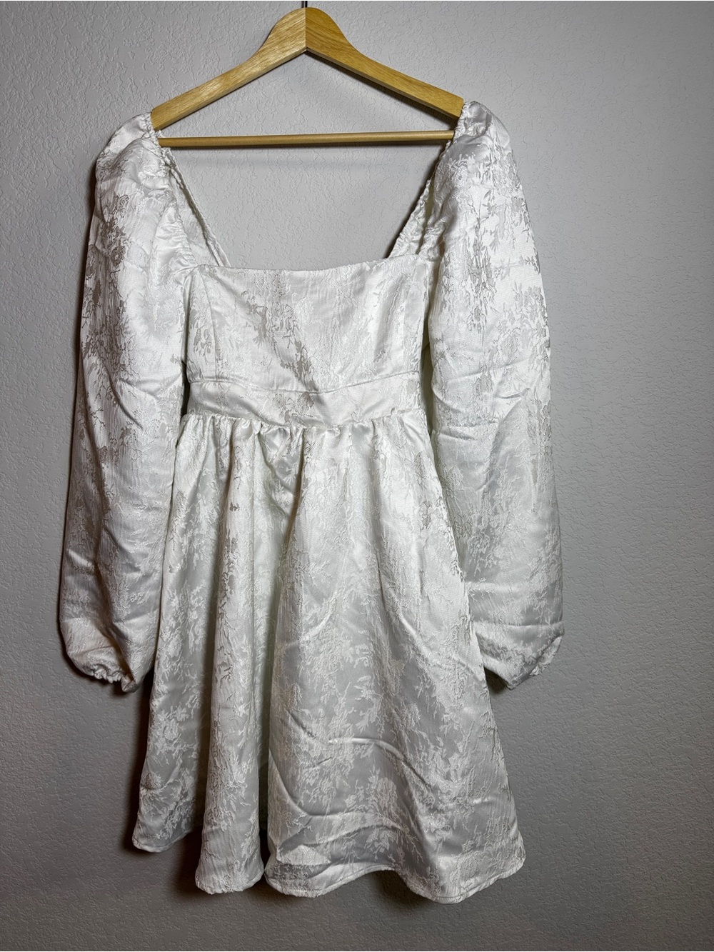 Altar’d State Dress size M Ivory Floral Jacquard Puff Sleeve Babydoll regal boho